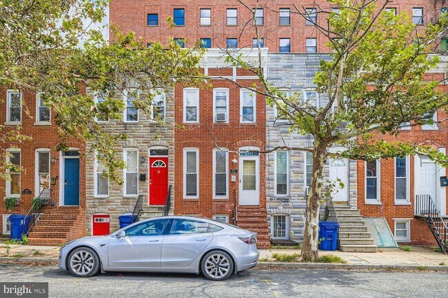 Building Photo - 1107 W Hamburg St