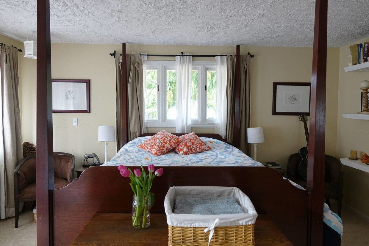 5707 236th St SW Unit Room A, Mountlake Terrace, WA 98043 Room for