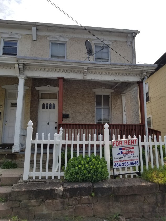 307 School St, Birdsboro, PA 19508 Townhome Rentals in Birdsboro PA