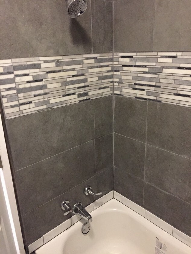 Foto principal - 1614 Berkley Ave Ext