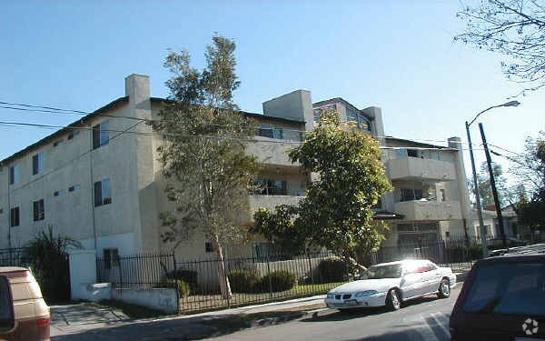 Building Photo - 1040 Hoffman Ave