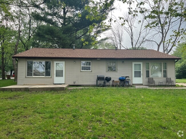 Building Photo - 2608 Dale Dr