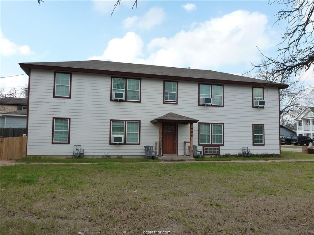 Primary Photo - 600 Foch St