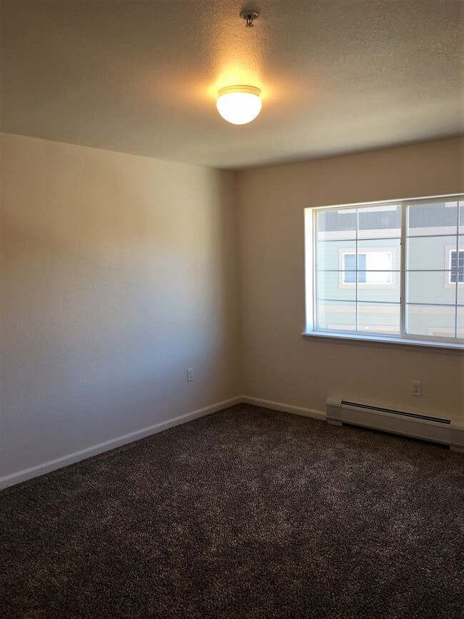 Foto del edificio - Apartment at River Park Condos