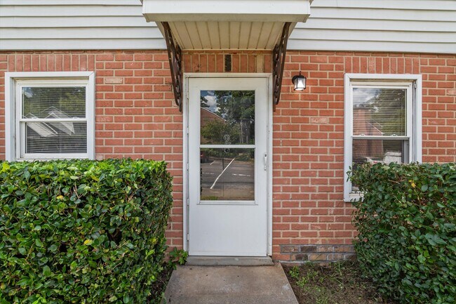 Foto del edificio - 1017 Stevens Creek Rd