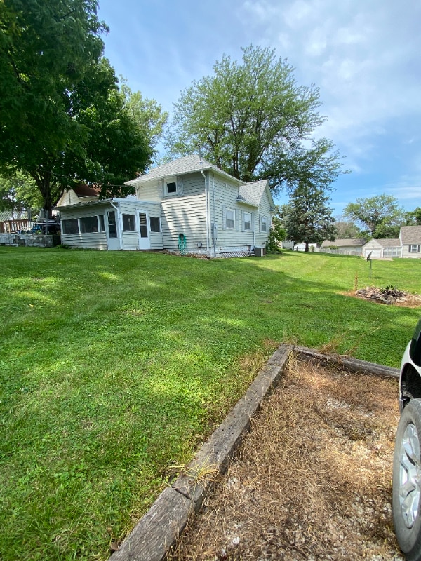 Building Photo - 808 Hickory St
