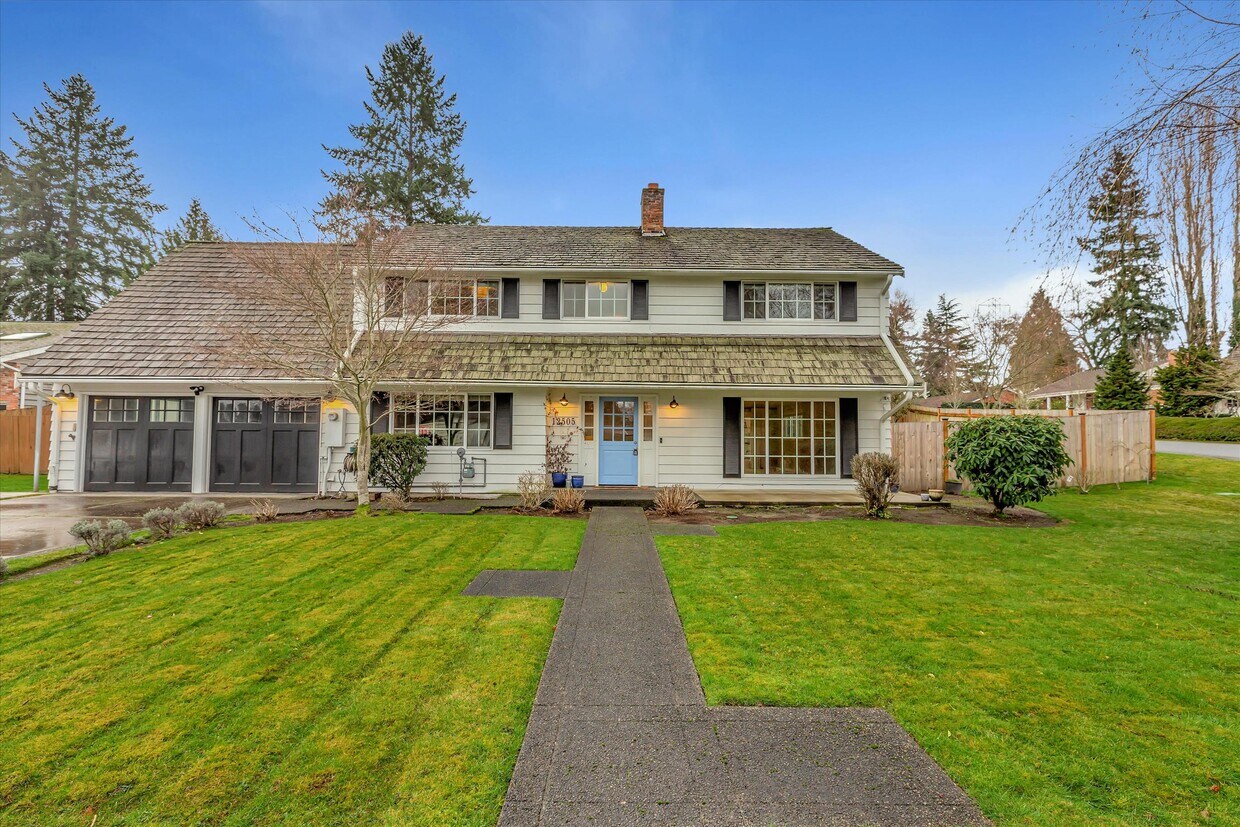 12505 SE 15th St, Bellevue, WA 98005 House Rental in Bellevue, WA