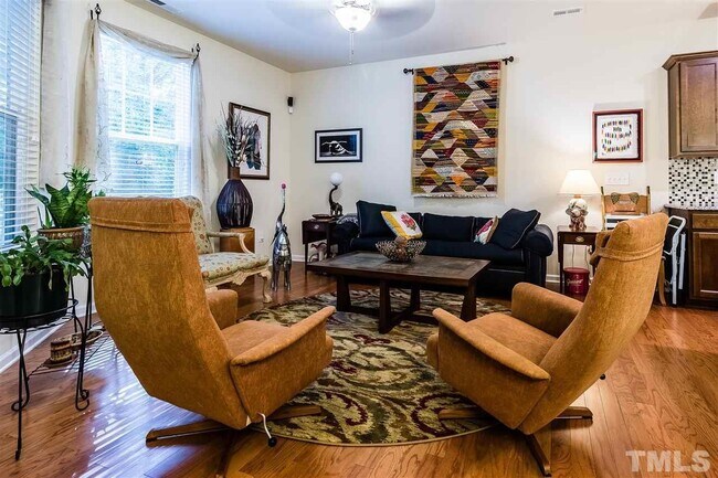 Foto del edificio - 922 Saratoga Dr