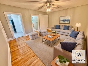 Building Photo - 1240 Hawthorne Pl