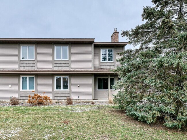 Building Photo - 4711 Anne Point