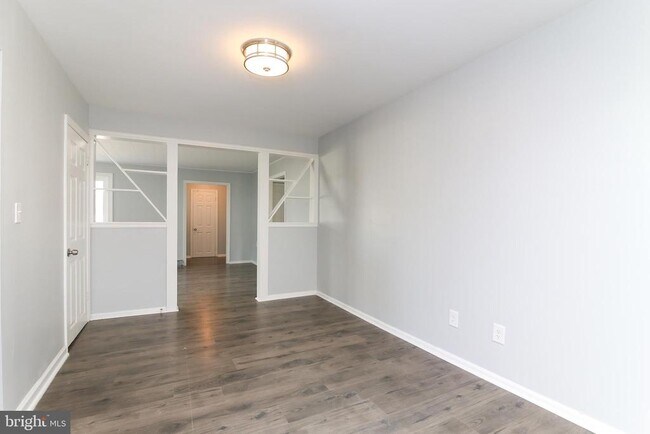 Foto del edificio - 516 Brooke Ave