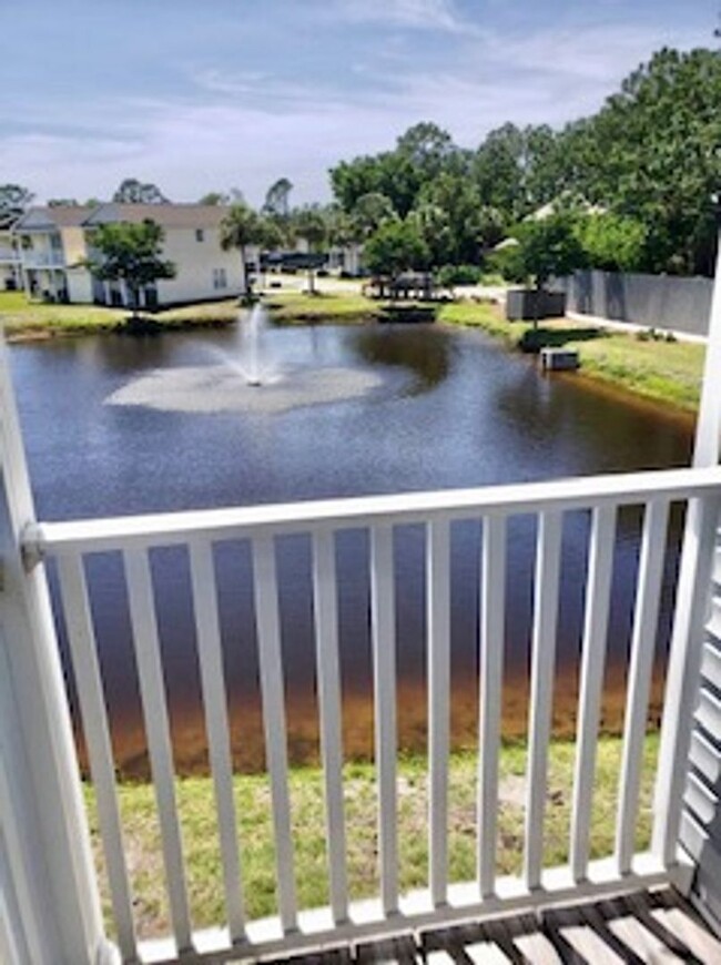 Building Photo - The Gates at Sterling Cove, 2 bd 1.5 bath ...