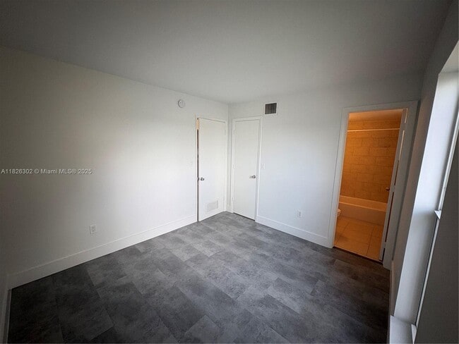 Building Photo - 241 S Royal Poinciana Blvd