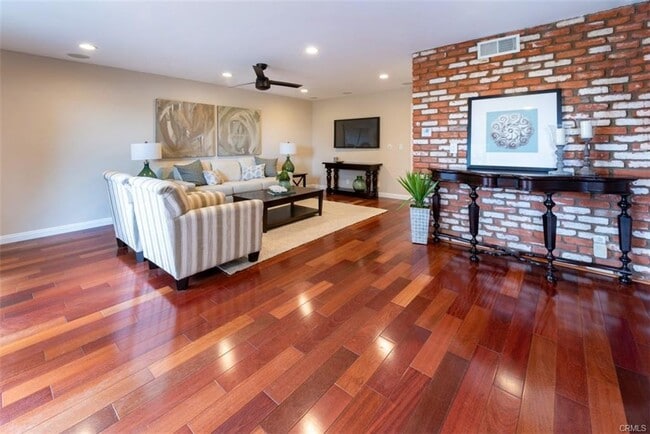 Foto del edificio - 3436 W 170th St