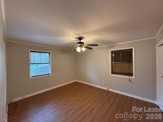 Foto del edificio - 2518 Lasalle St