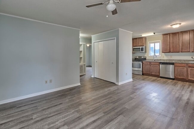 Building Photo - 2 Bedroom House Near Clemson University