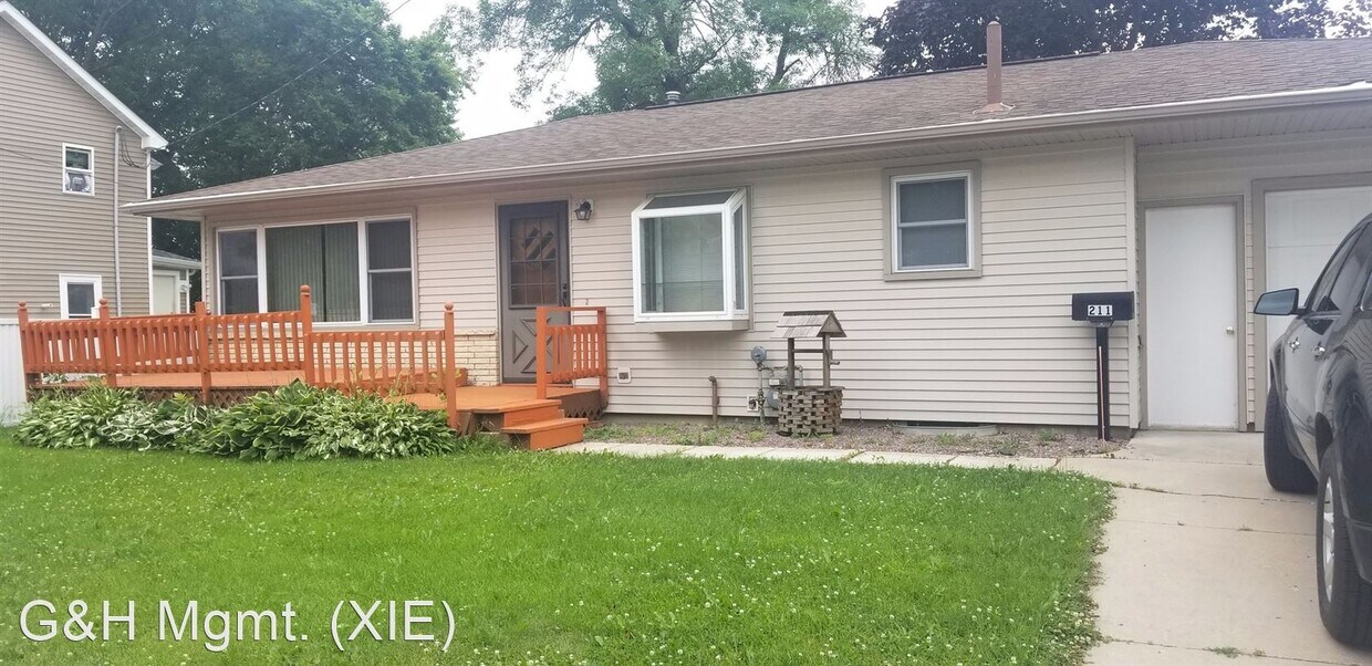 3 br, 2 bath House 211 Northview St House Rental in Owatonna, MN