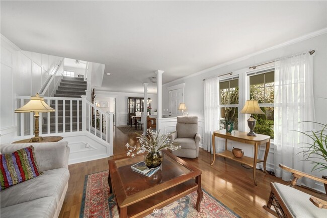 Building Photo - Spacious 5-Bedroom Home with Backyard Oasi...