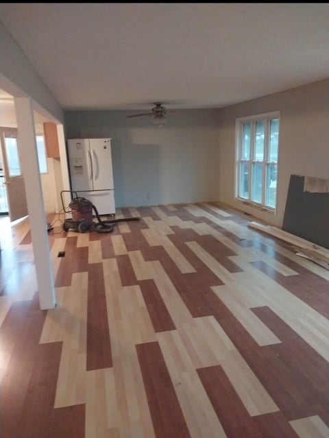 Building Photo - 1582 Main St