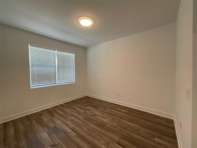 Building Photo - 3220 Canna Lily Pl
