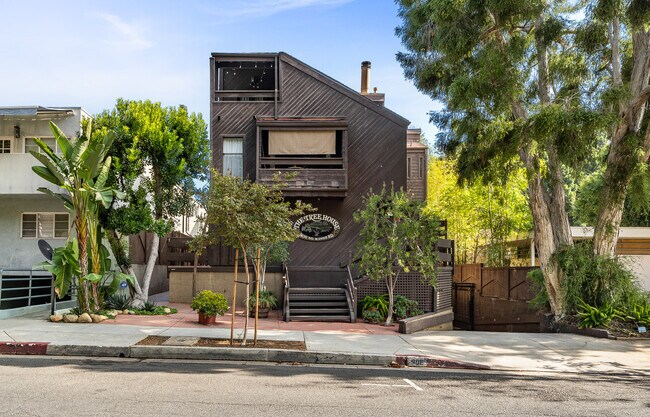 Foto del edificio - 906 Kings Rd