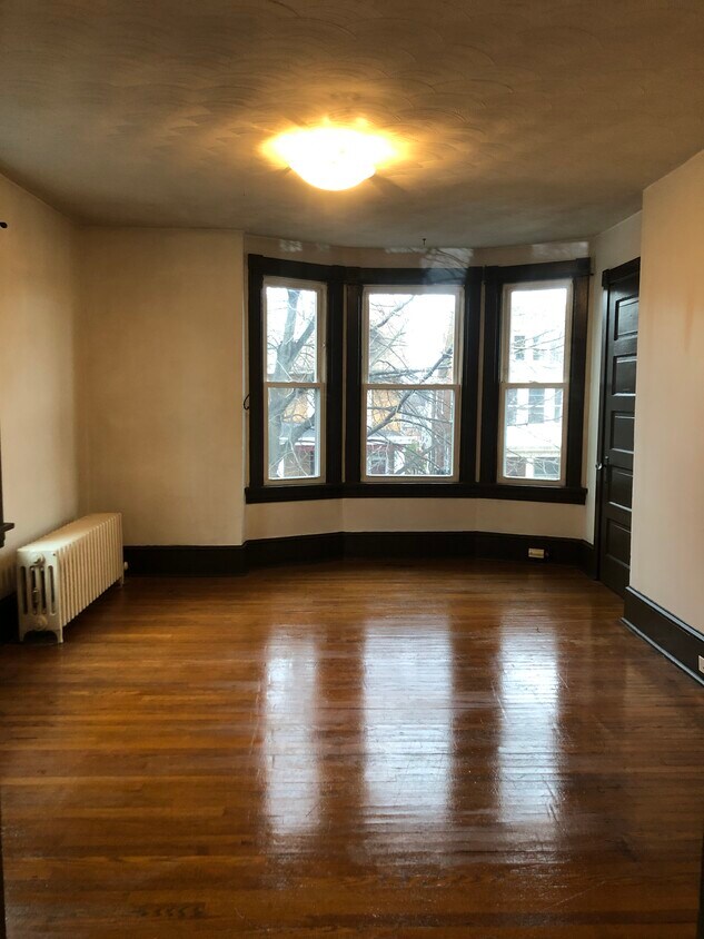 3005 N 3rd St Unit Apt 2, Harrisburg, PA 17110 Apartments in