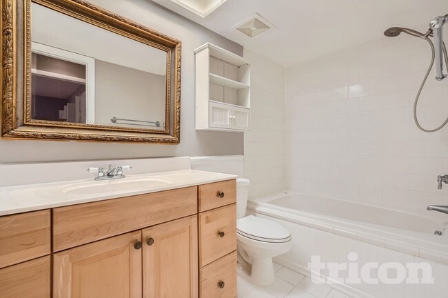 Building Photo - 2641 Gleneagles Dr