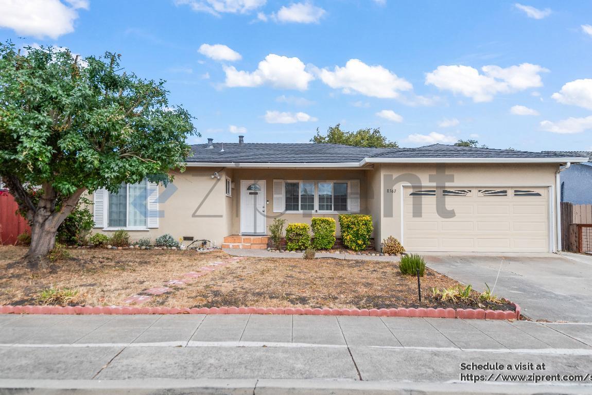 Foto principal - 8367 Cavalier Ln