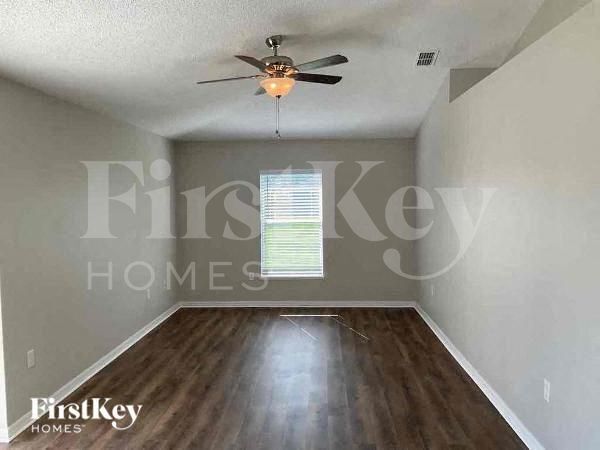 Building Photo - 817 Grantham Dr