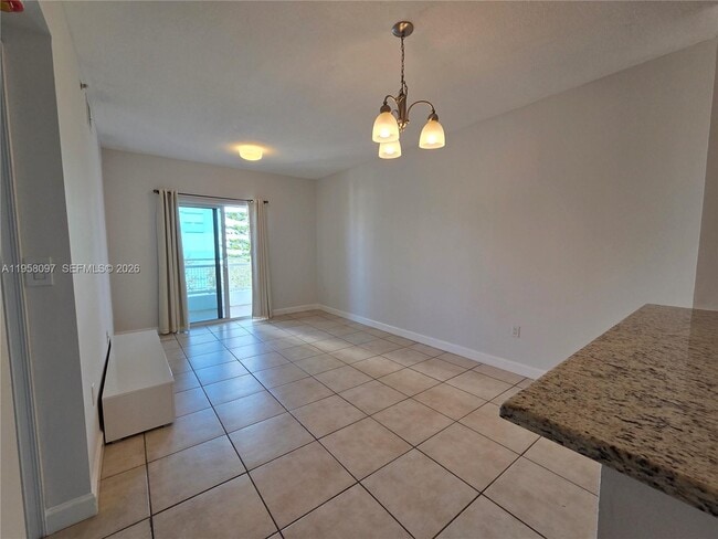 Building Photo - 471 NE 25th St