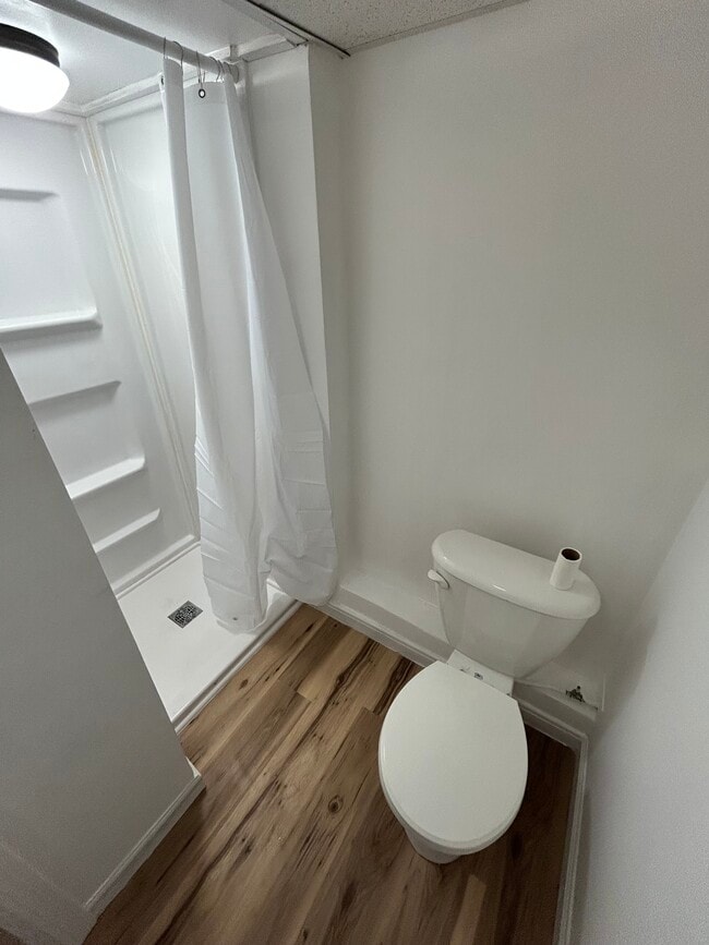 Building Photo - 515 W Vine St