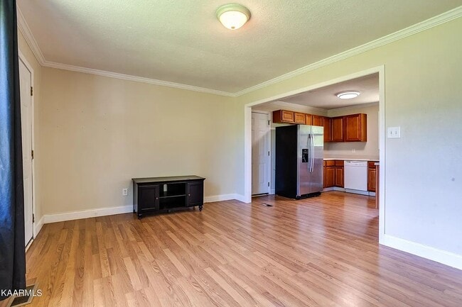 Building Photo - 4919 Coster Rd