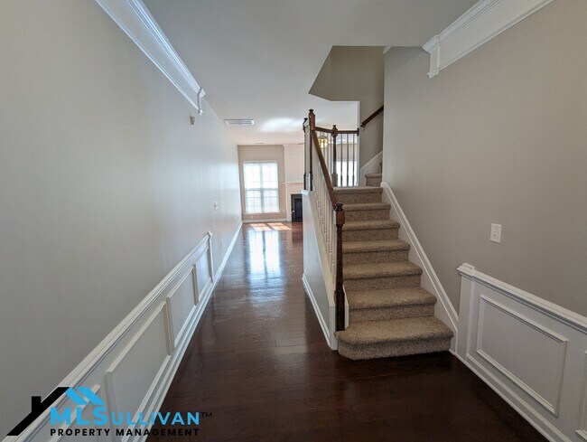 Foto del edificio - 8219 Saltwood Pl