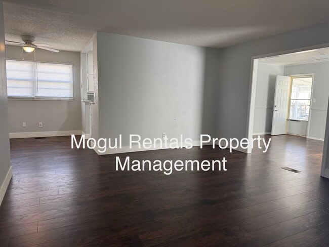 Foto del edificio - 3530 S Hiram St