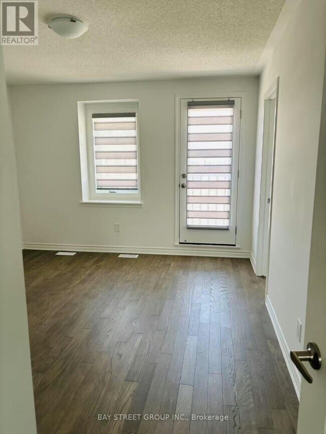 Building Photo - 1374 Ripplewood Ave