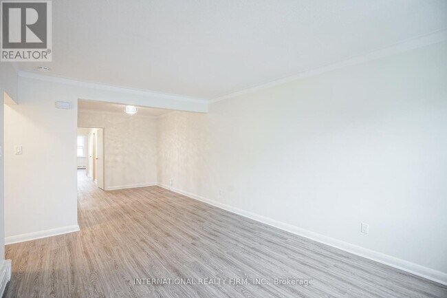 Building Photo - 295 Indian Grove