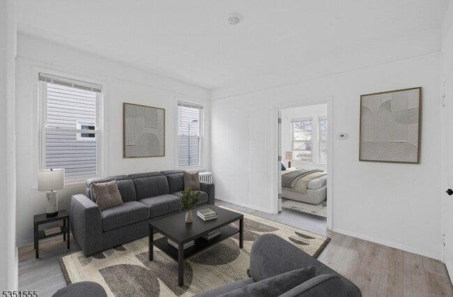 Living Room - 490 S 20th St