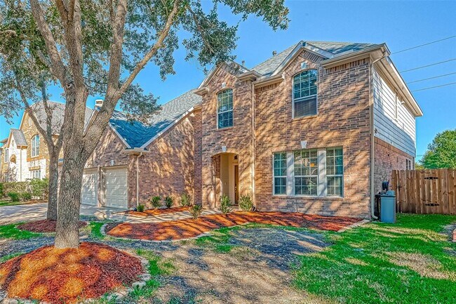 Building Photo - 618 Silver Creek Cir