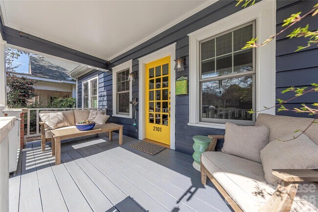 Foto del edificio - 2101 Dartmouth Pl