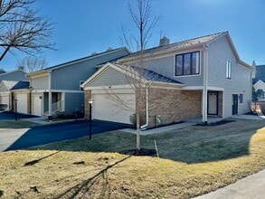 Building Photo - 909 Suffolk Ct