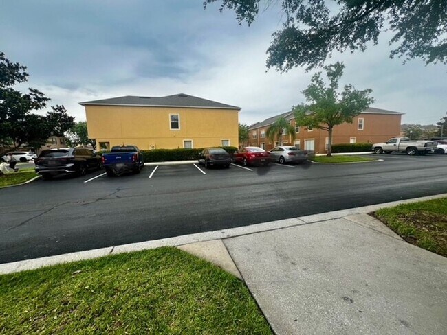 Building Photo - OVIEDO RENTAL! Welcome Home! NEW INTERIOR ...