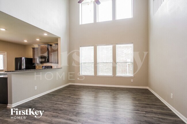 Foto del edificio - 103 Crown Point Ct