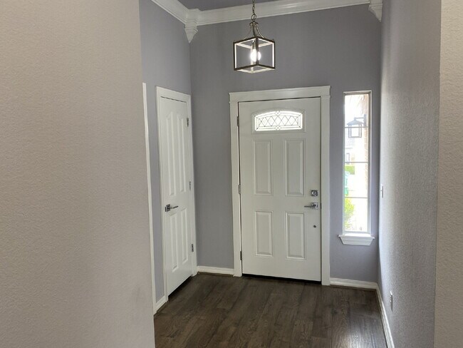 Foto del edificio - 572 Branchwood Ave