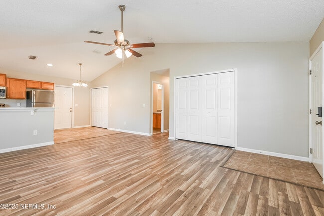 Building Photo - 2975 Brougham