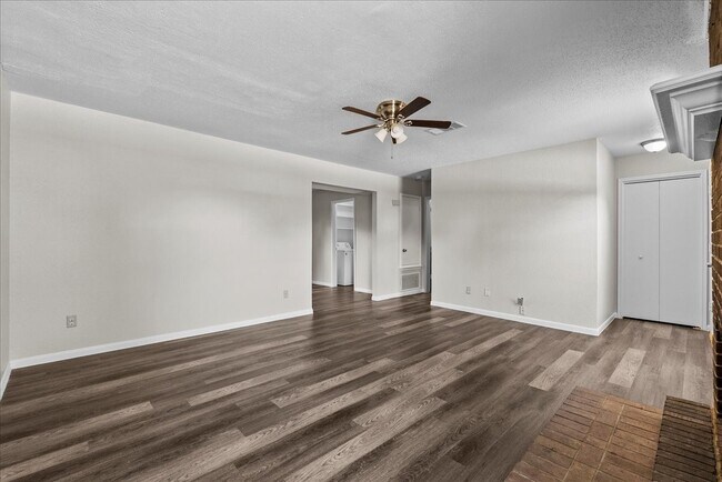 Foto del edificio - 1517 Bonanza Rd