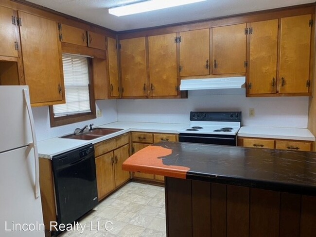 Building Photo - 3 br, 2 bath House - 1502 E Moore St