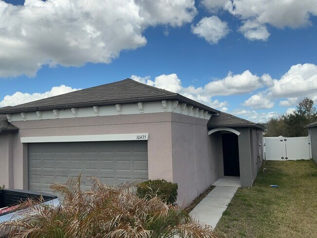 Building Photo - 10435 Carloway Hills Dr