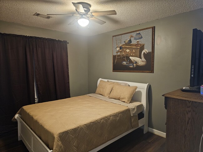 Foto del edificio - 3344 Waggoner Trail