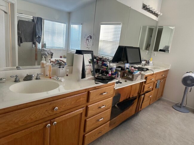 Building Photo - 13630 Onyx Ct