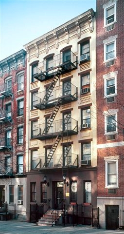 Primary Photo - 444 E 88th St